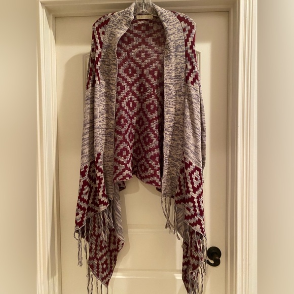 Sweaters - Sweater shawl with long tails
